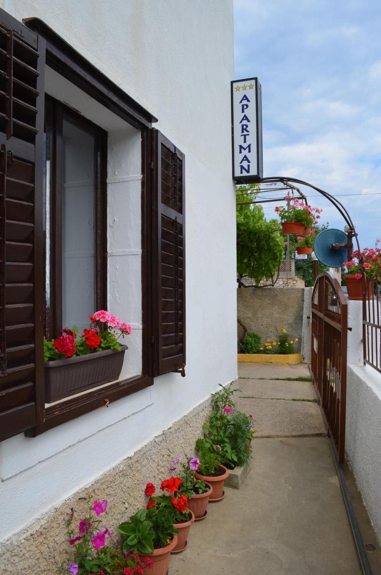 Apartament Drita *